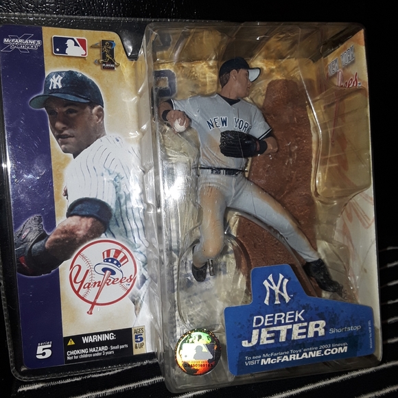 MLB New York Yankees Figure Derek Jeter - Picture 8 of 10